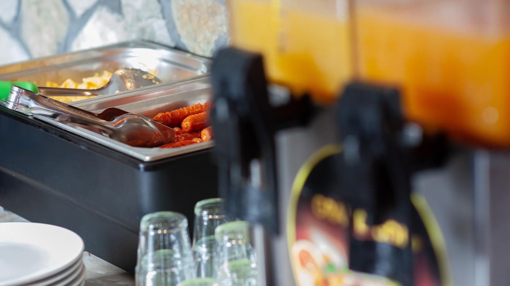Hotel Platan 자르마디 외부 사진