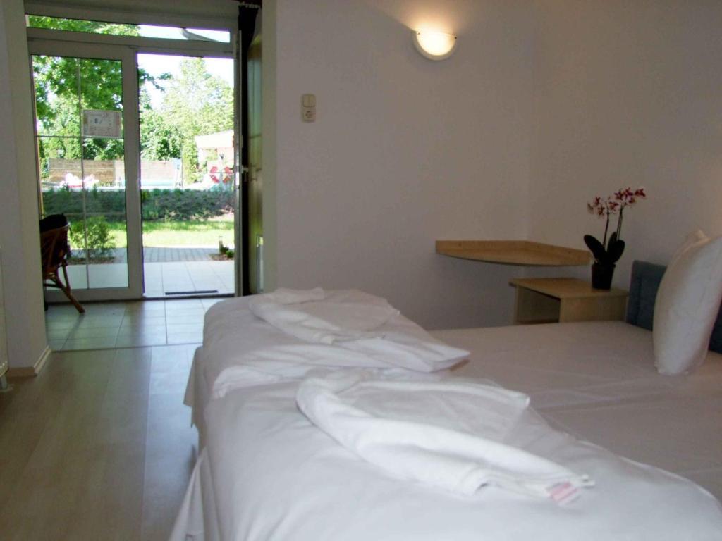 Hotel Platan 자르마디 객실 사진
