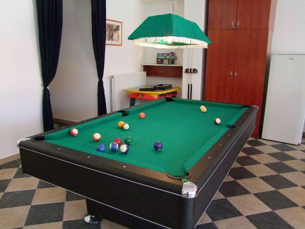 Hotel Platan 자르마디 외부 사진
