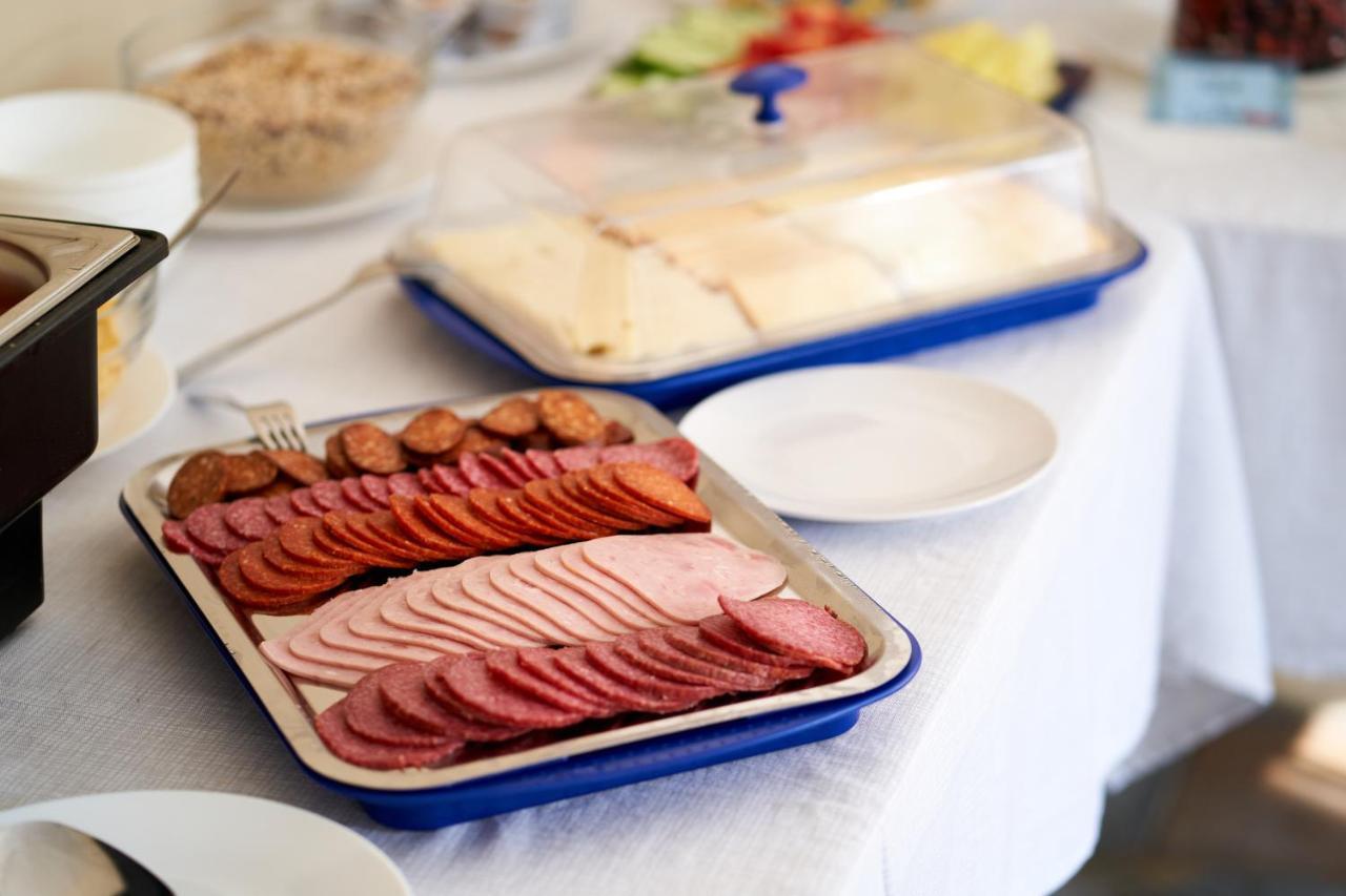 Hotel Platan 자르마디 외부 사진