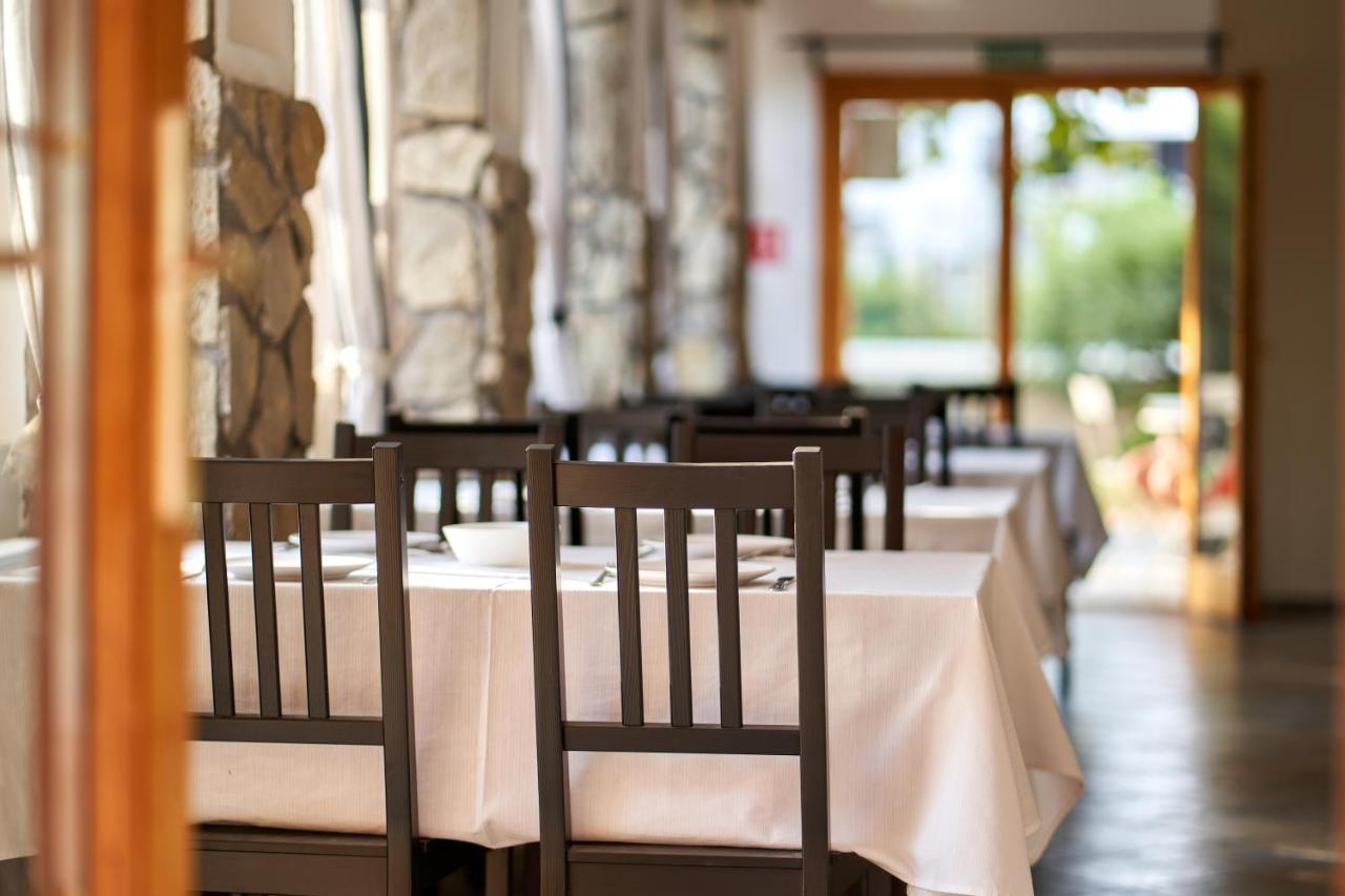 Hotel Platan 자르마디 외부 사진